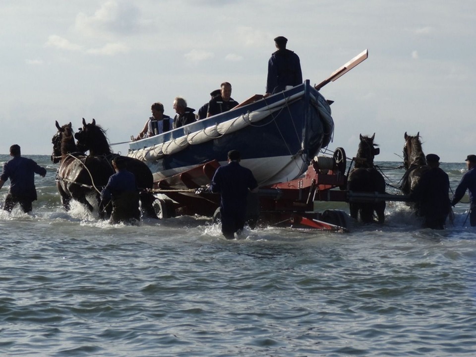 Demonstratie paardenreddingboot