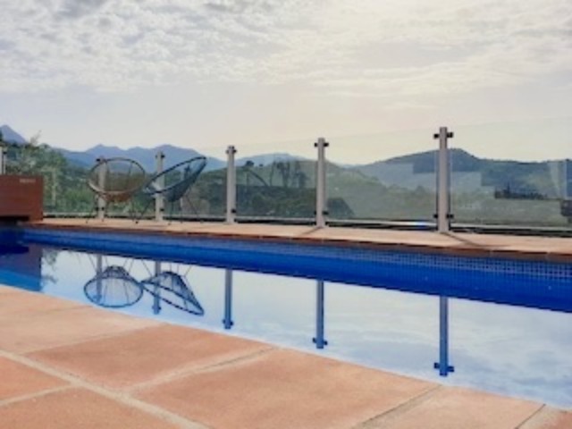 Holiday homes with private pool in Valenciana