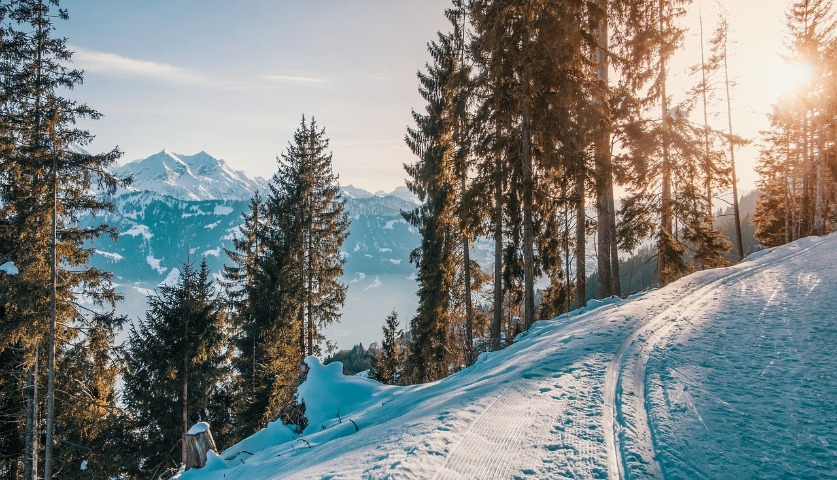 Skiing in Sierra Nevada