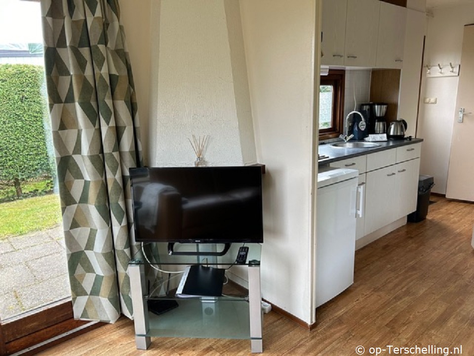 Budget Bungalow 4