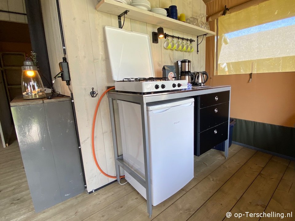  Huurtent 6p safaricottage vakantiepark Mast